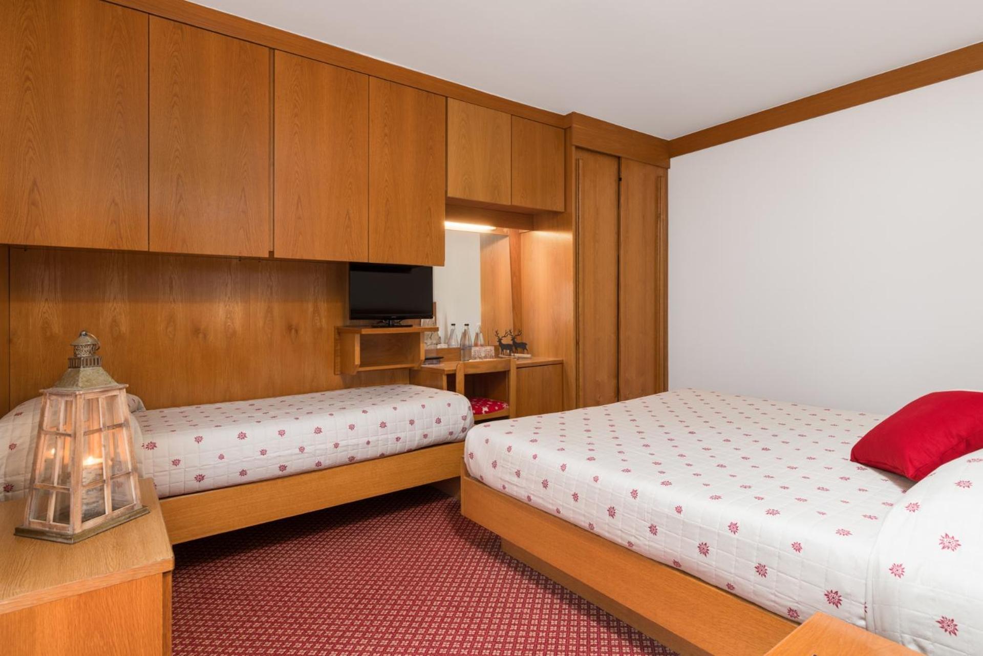 Hotel Bellavista Pinzolo Bagian luar foto