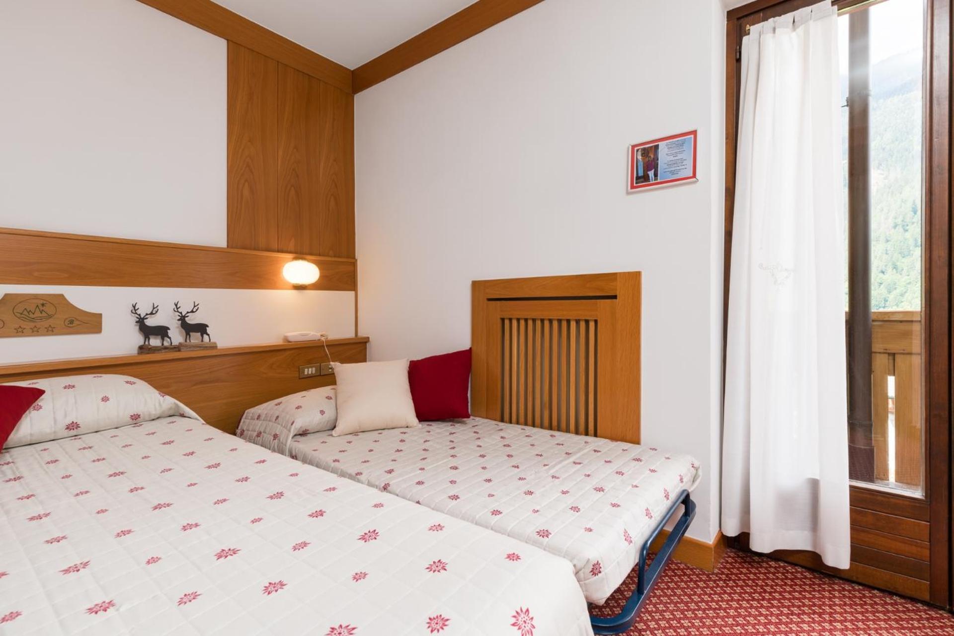 Hotel Bellavista Pinzolo Bagian luar foto