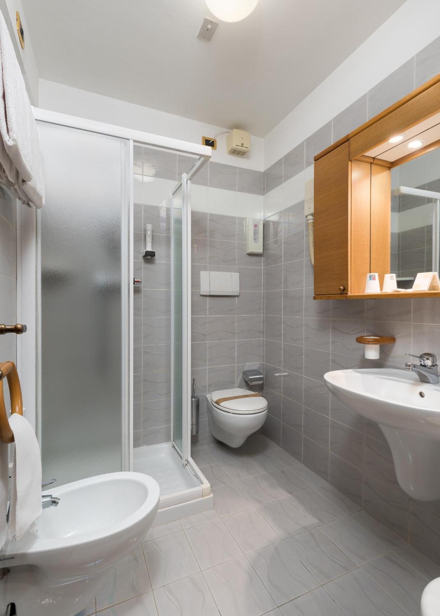 Hotel Bellavista Pinzolo Bagian luar foto