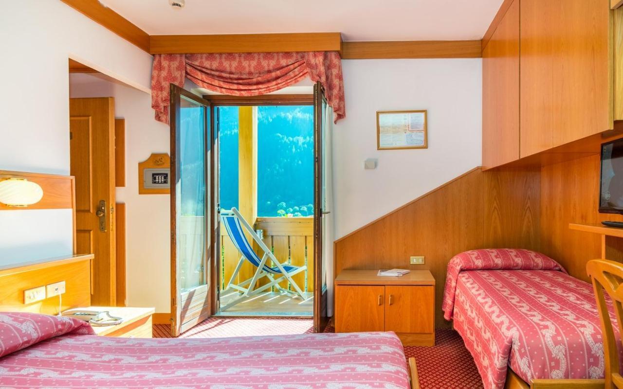 Hotel Bellavista Pinzolo Bagian luar foto
